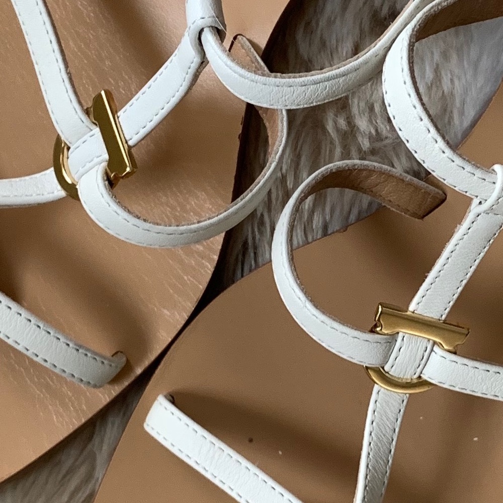 🆕🔥FERRAGAMO Gancino Sexy Strappy Leather Sandals - Picture 4 of 8